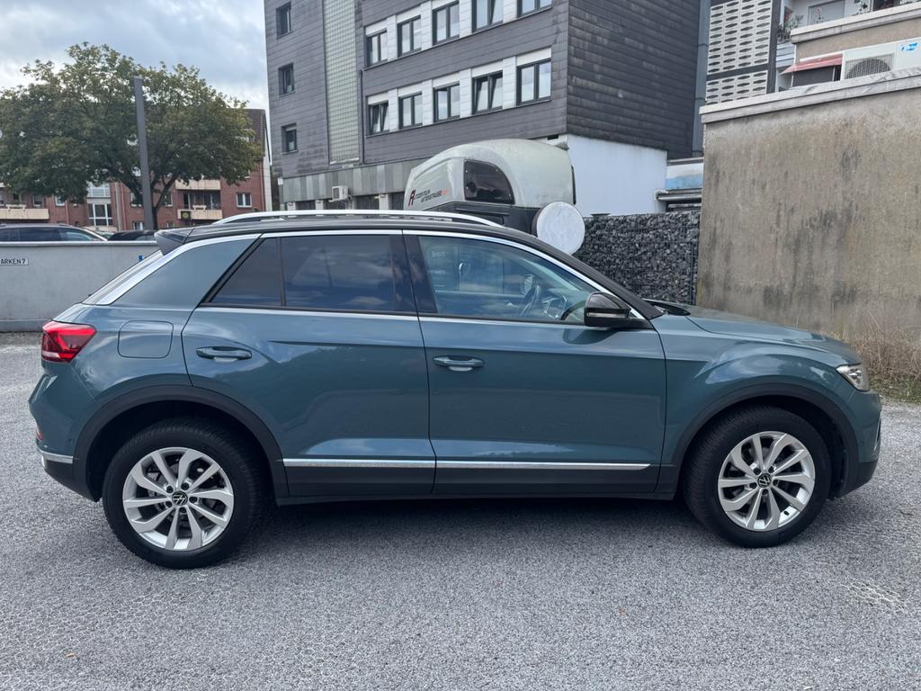 Volkswagen T-Roc 2023 г. Синий, пробег 54998 км