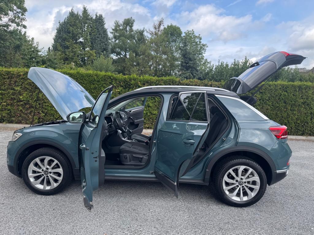 Volkswagen T-Roc 2023 г. Синий, пробег 54998 км