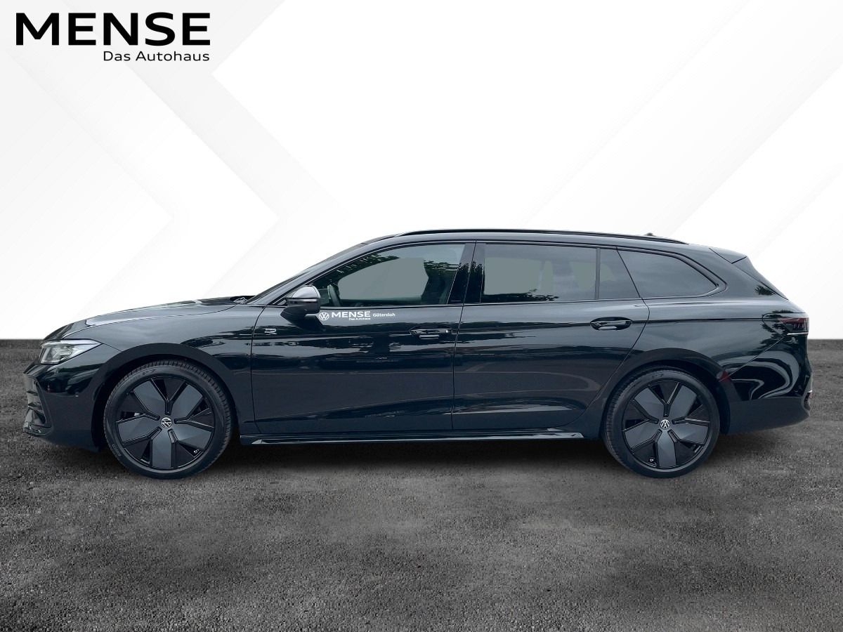 Volkswagen Passat 2026 г. Чёрный, пробег 11000 км