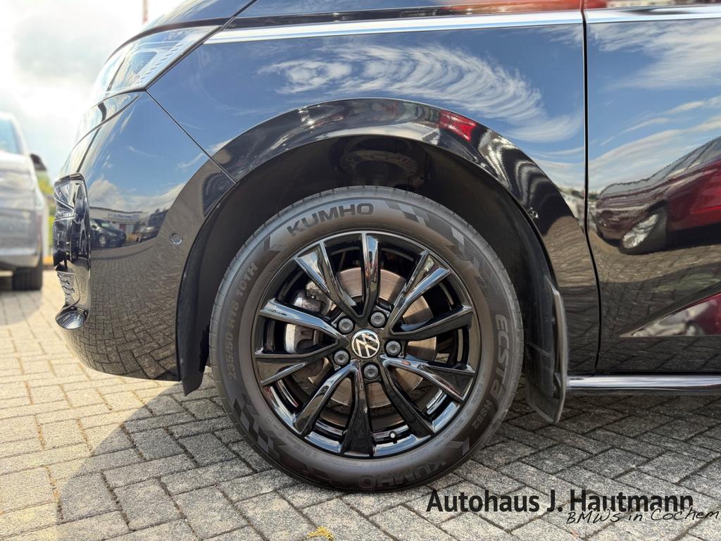 Volkswagen T7 MULTIVAN 2025 г. Чёрный, пробег 25500 км