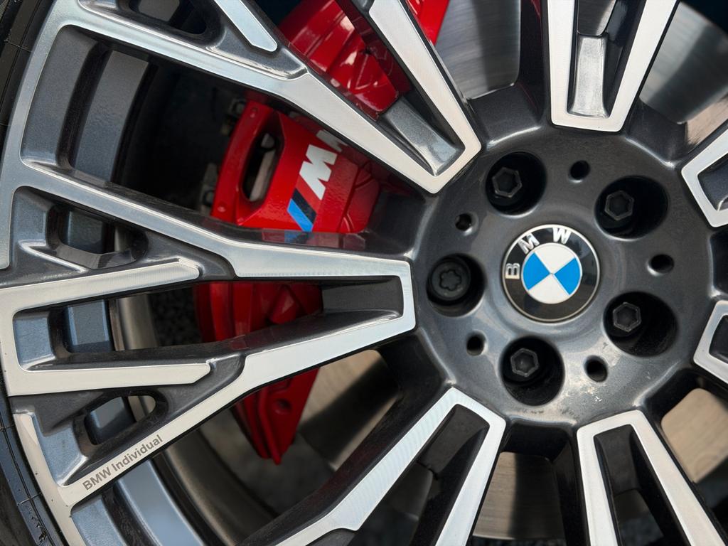 BMW X6 2026 г. Чёрный, пробег 23290 км
