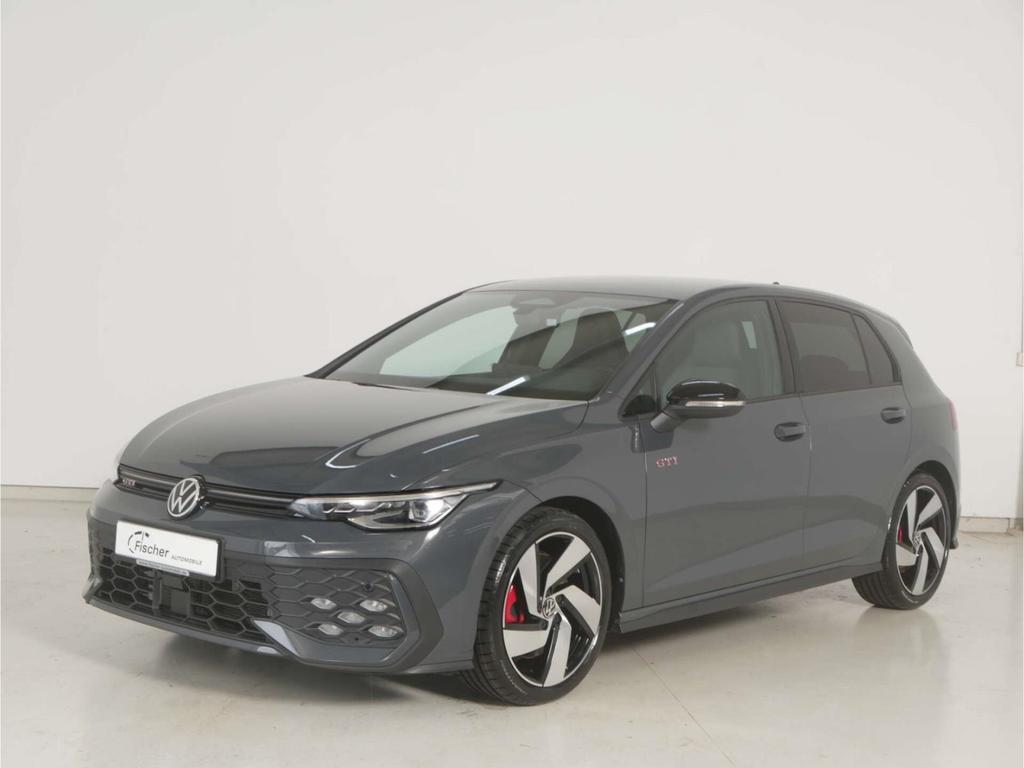 Volkswagen Golf 2025 г. Серый, пробег 22232 км