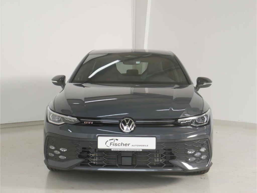Volkswagen Golf 2025 г. Серый, пробег 22232 км