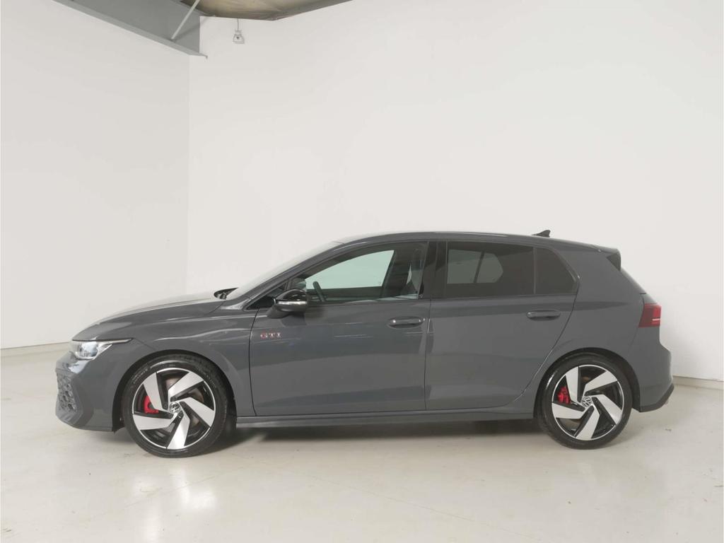 Volkswagen Golf 2025 г. Серый, пробег 22232 км