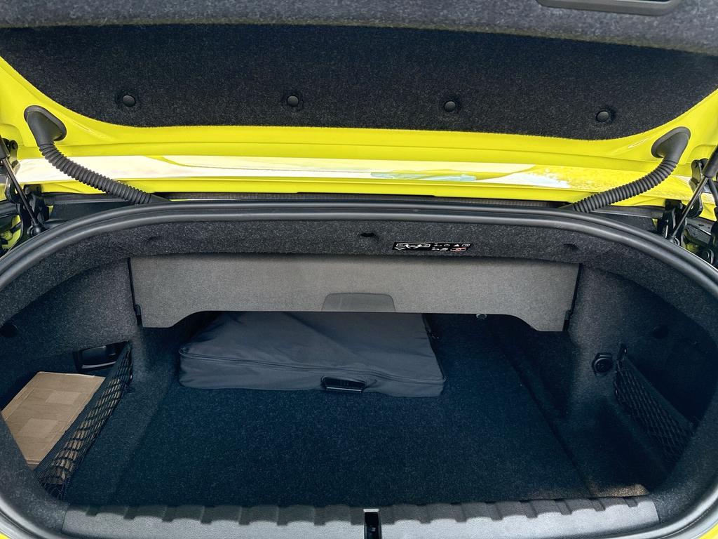 BMW M4 2022 г. Жёлтый, пробег 37400 км