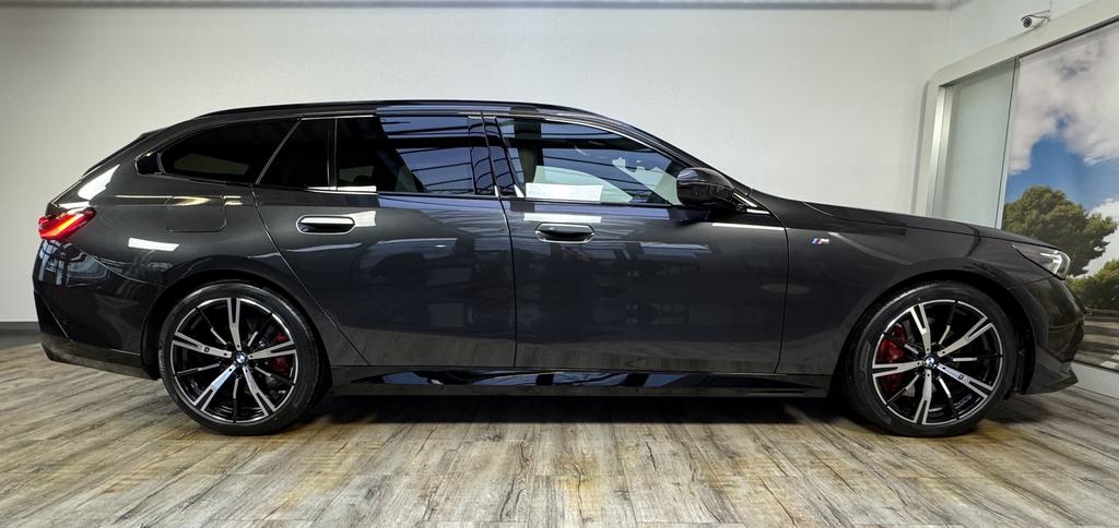 BMW 540 2025 г. Серый, пробег 4400 км