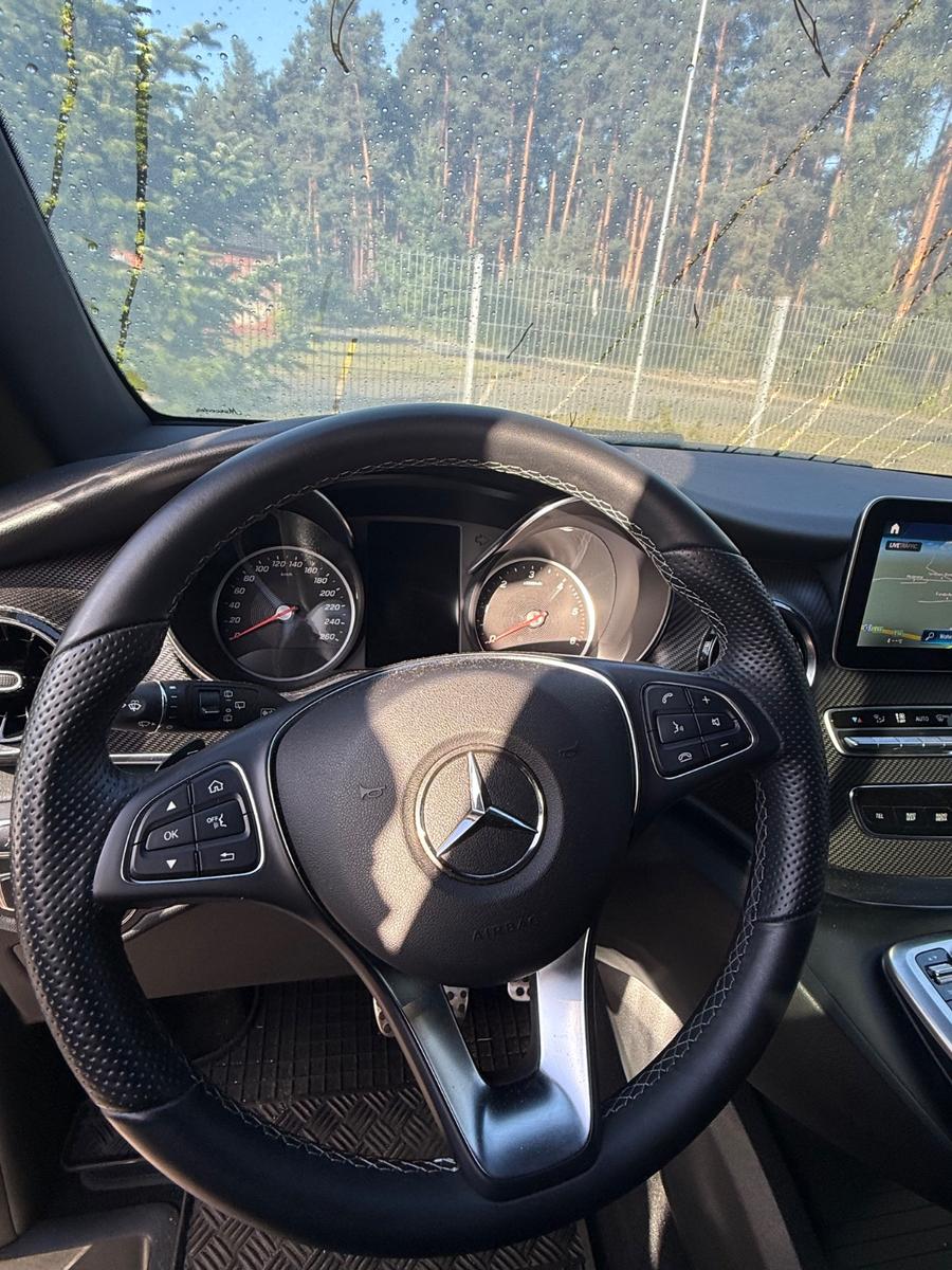 Mercedes-Benz V 300 2023 г. Серый, пробег 41000 км