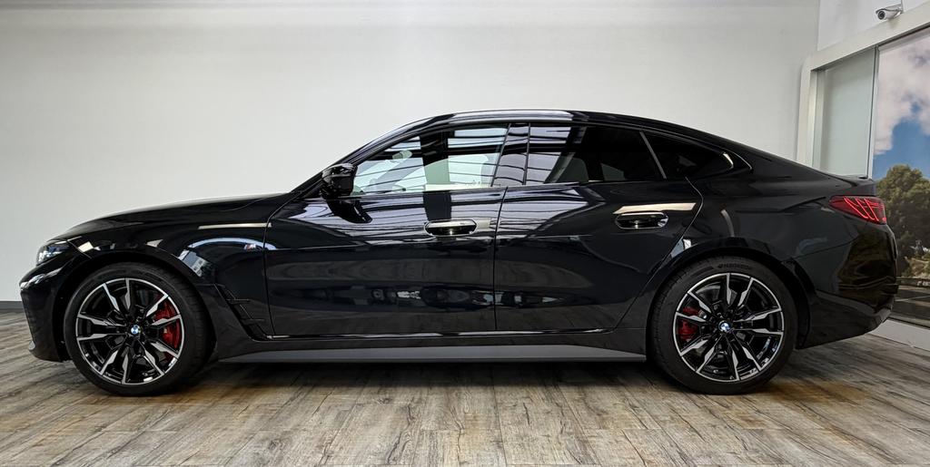 BMW M440 2026 г. Чёрный, пробег 8900 км