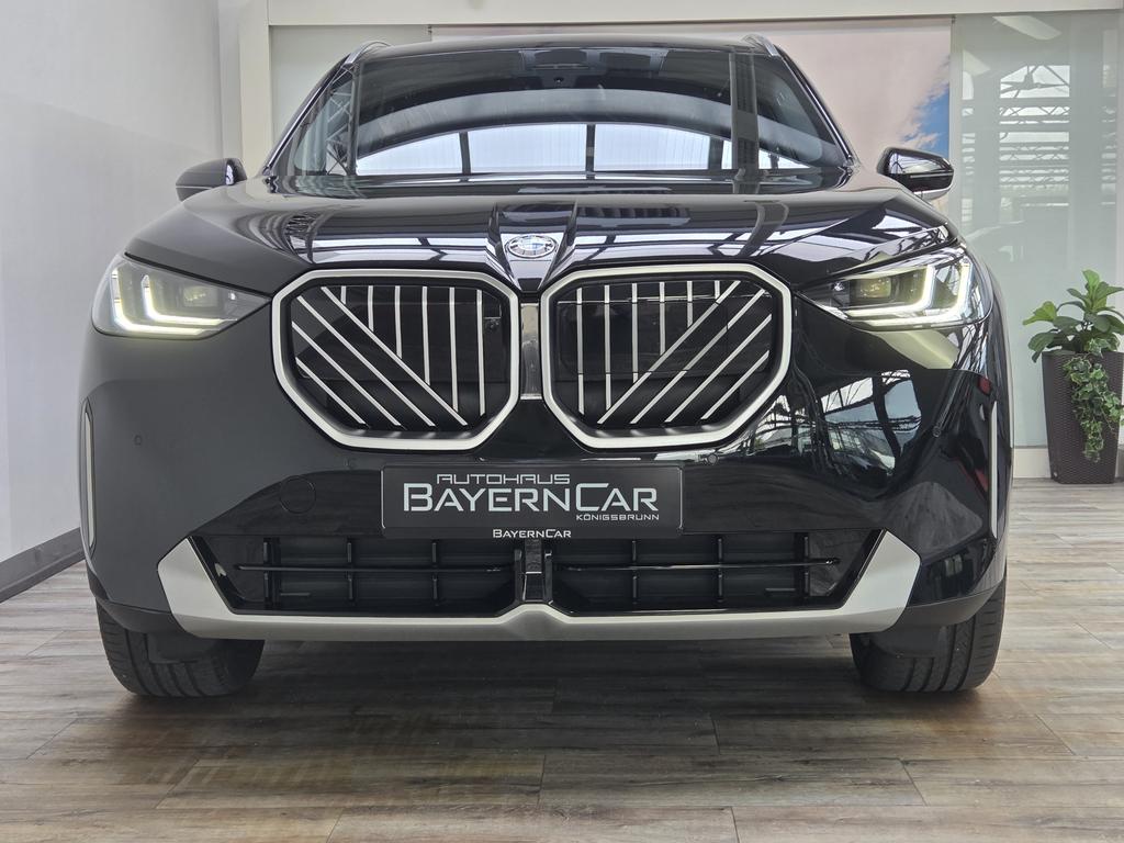 BMW X3 2025 г. Чёрный, пробег 8890 км