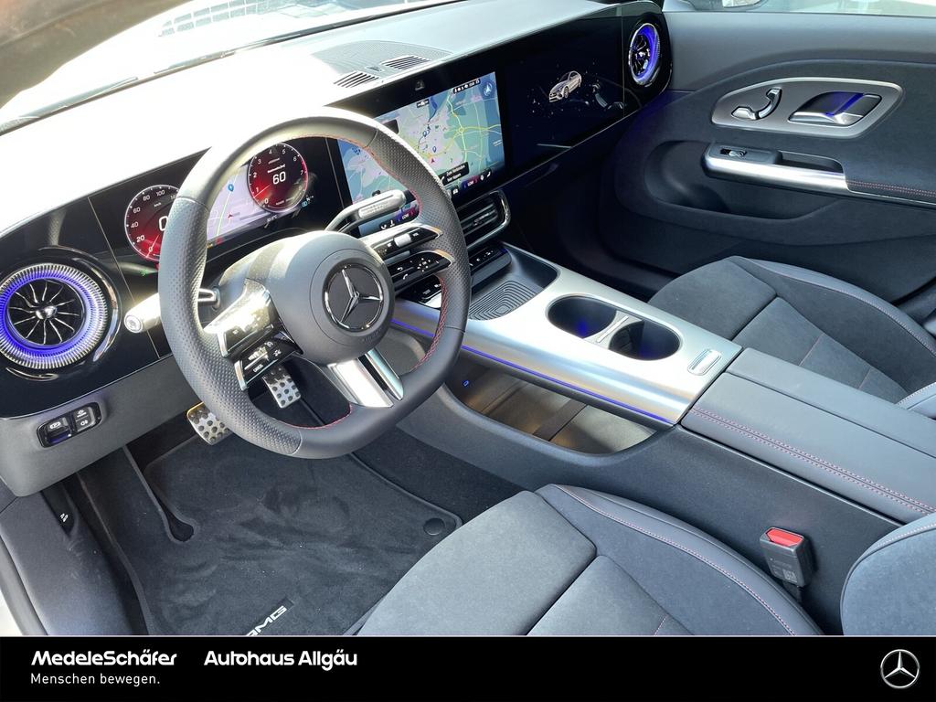 Mercedes-Benz CLA 200 2026 г. Белый, пробег 6000 км