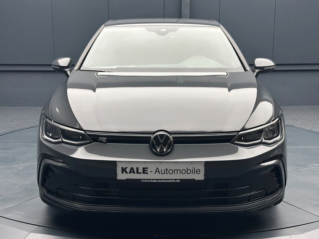 Volkswagen Golf 2024 г. Серый, пробег 7000 км