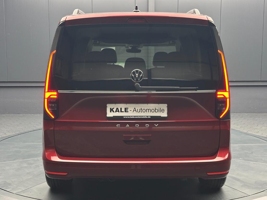 Volkswagen Caddy 2024 г. Красный, пробег 42000 км