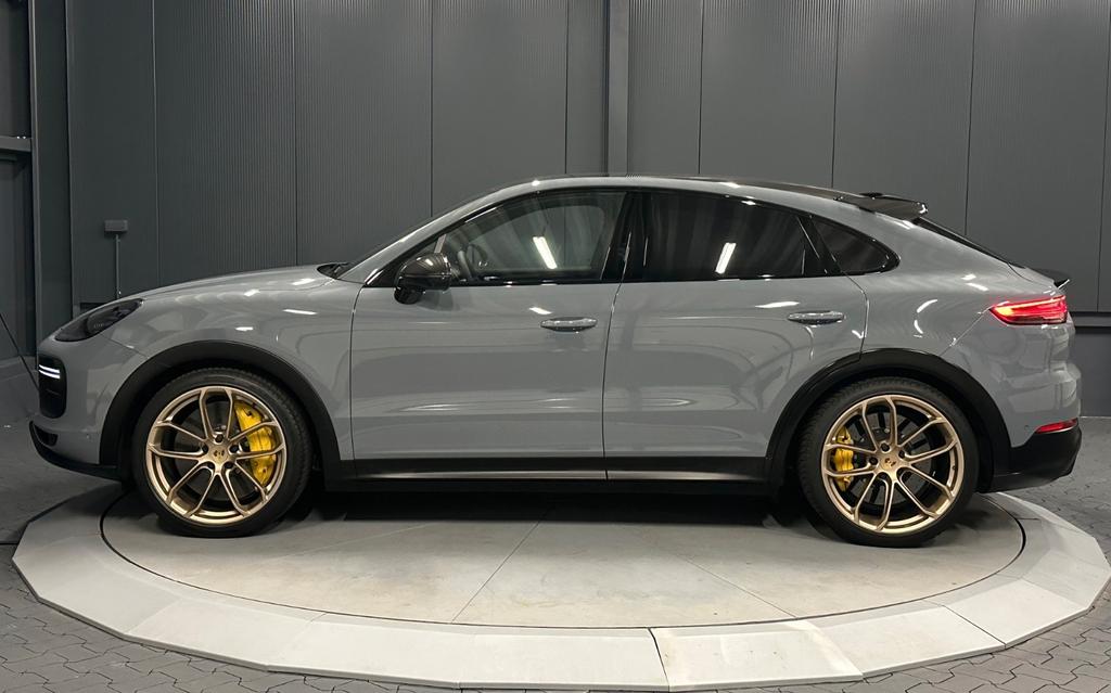 Porsche Cayenne 2021 г. Серый, пробег 45000 км