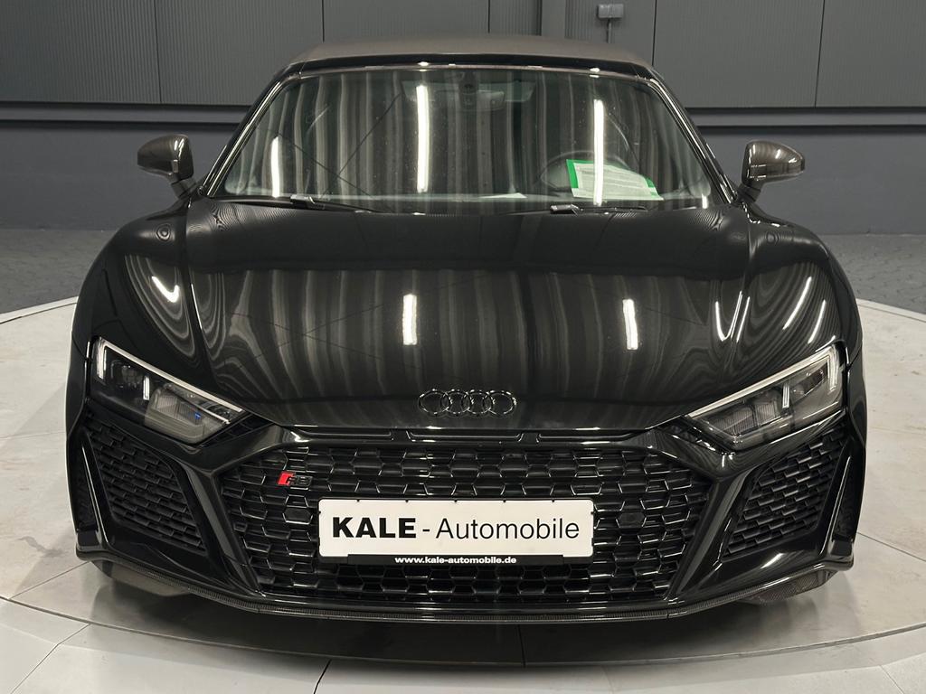 Audi R8 2022 г. Чёрный, пробег 57000 км