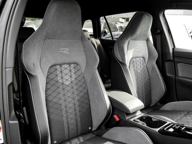 Volkswagen Golf 2022 г. Чёрный, пробег 43789 км