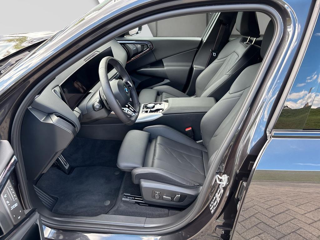 BMW X3 2025 г. Серый, пробег 24402 км