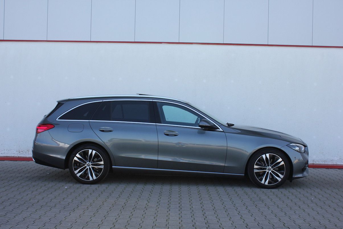 Mercedes-Benz C 200 2025 г. Серый, пробег 39750 км