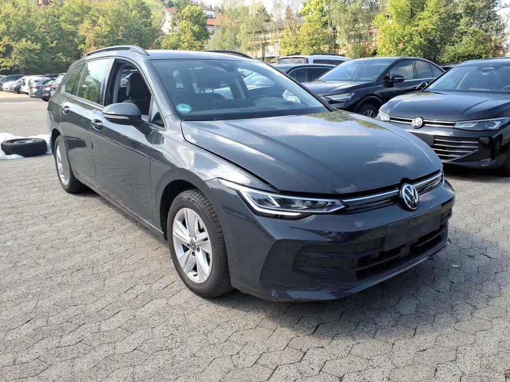 Volkswagen Golf 2024 г. Серый, пробег 25500 км