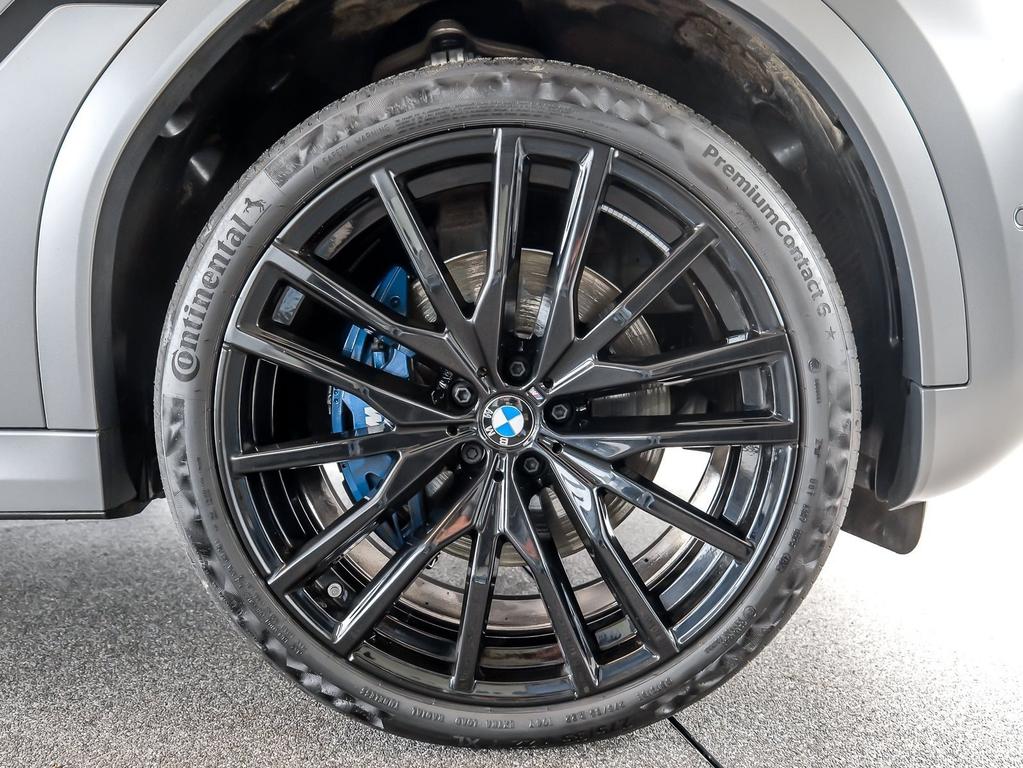 BMW X6 2025 г. Серый, пробег 29400 км