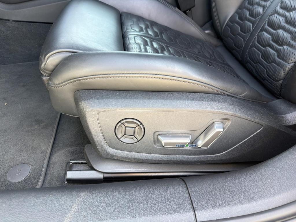 Audi RS6 2024 г. Белый, пробег 43100 км