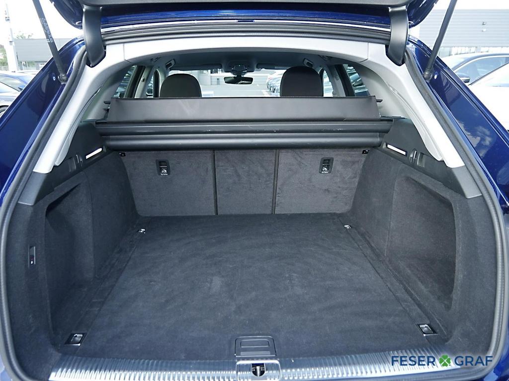 Audi A4 2024 г. Синий, пробег 50650 км