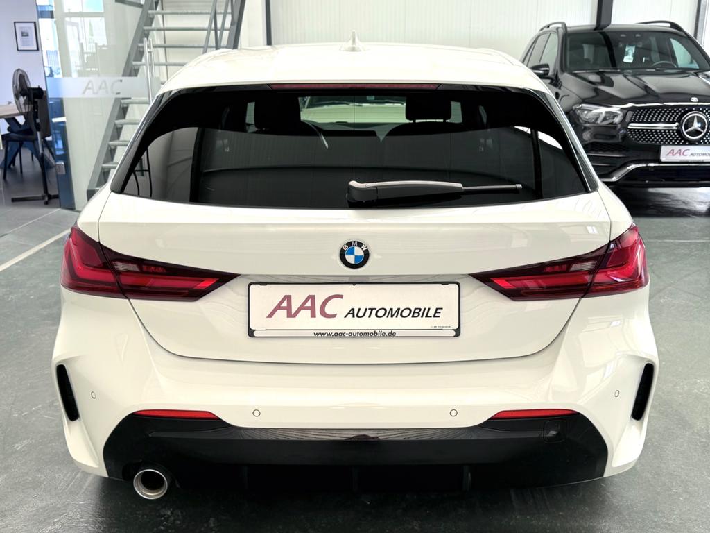 BMW 118 2022 г. Белый, пробег 56000 км