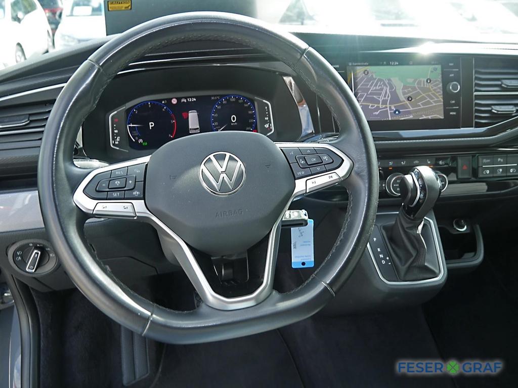 Volkswagen T6 MULTIVAN 2022 г. Серый, пробег 45700 км