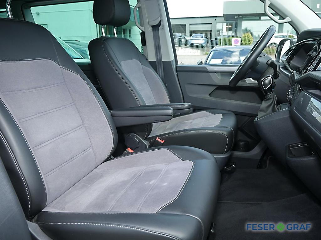 Volkswagen T6 MULTIVAN 2022 г. Серый, пробег 45700 км