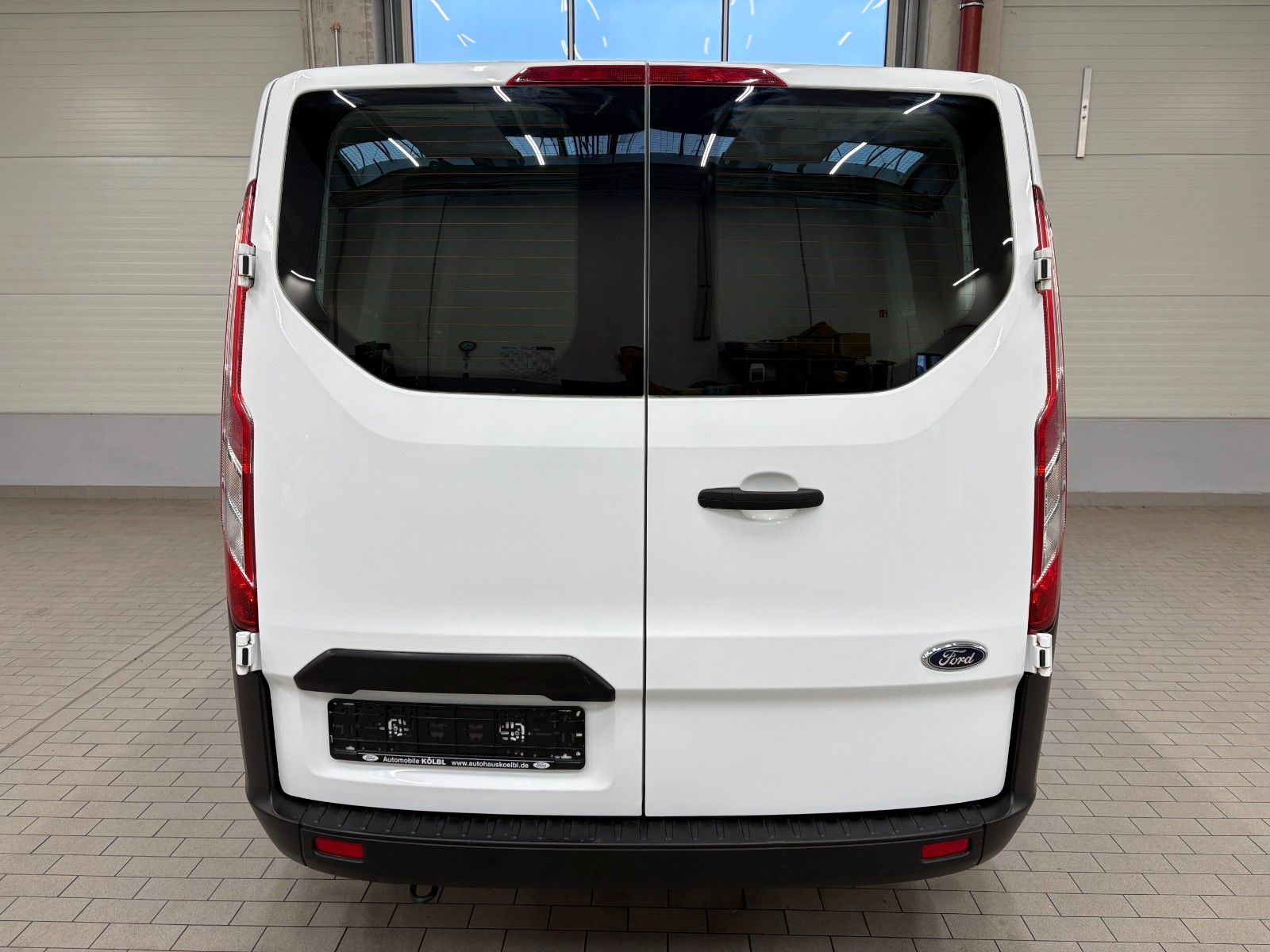 Ford Transit Custom 2021 г. Белый, пробег 35000 км