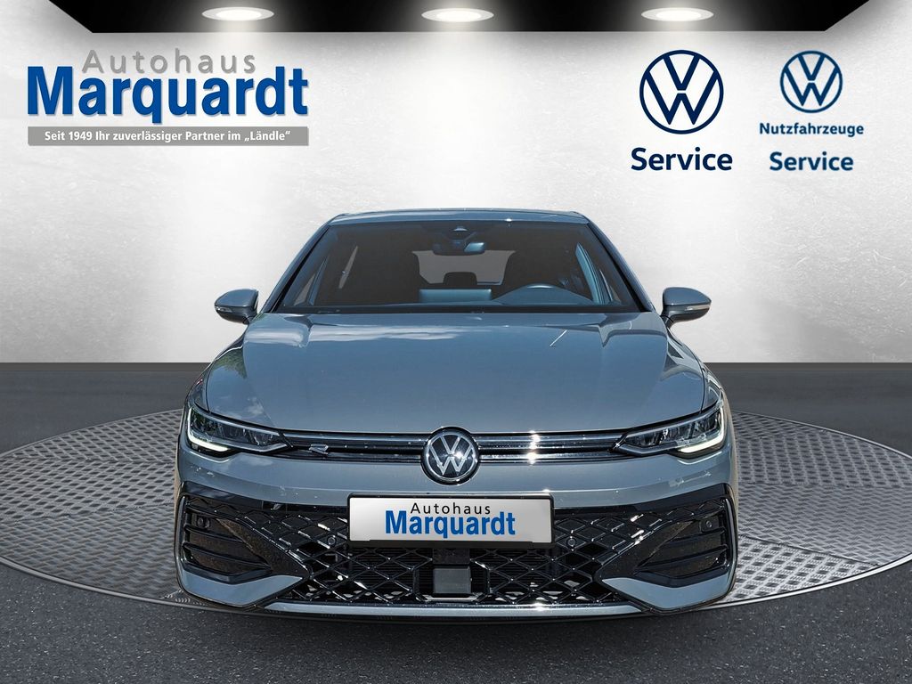 Volkswagen Golf 2025 г. Серый, пробег 34800 км