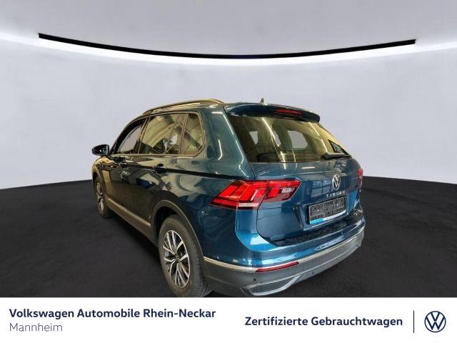 Volkswagen Tiguan 2023 г. Синий, пробег 41985 км