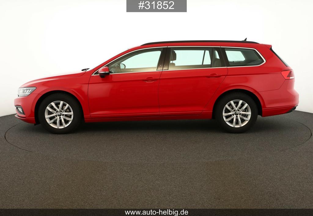 Volkswagen PASSAT VARIANT 2024 г. Красный, пробег 50200 км