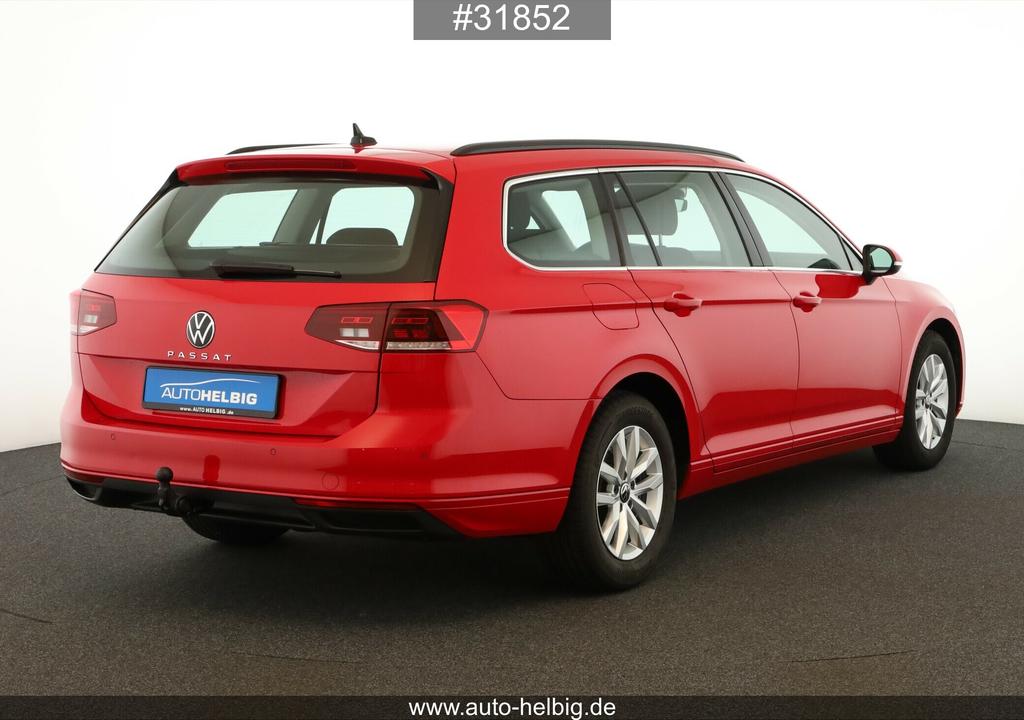 Volkswagen PASSAT VARIANT 2024 г. Красный, пробег 50200 км