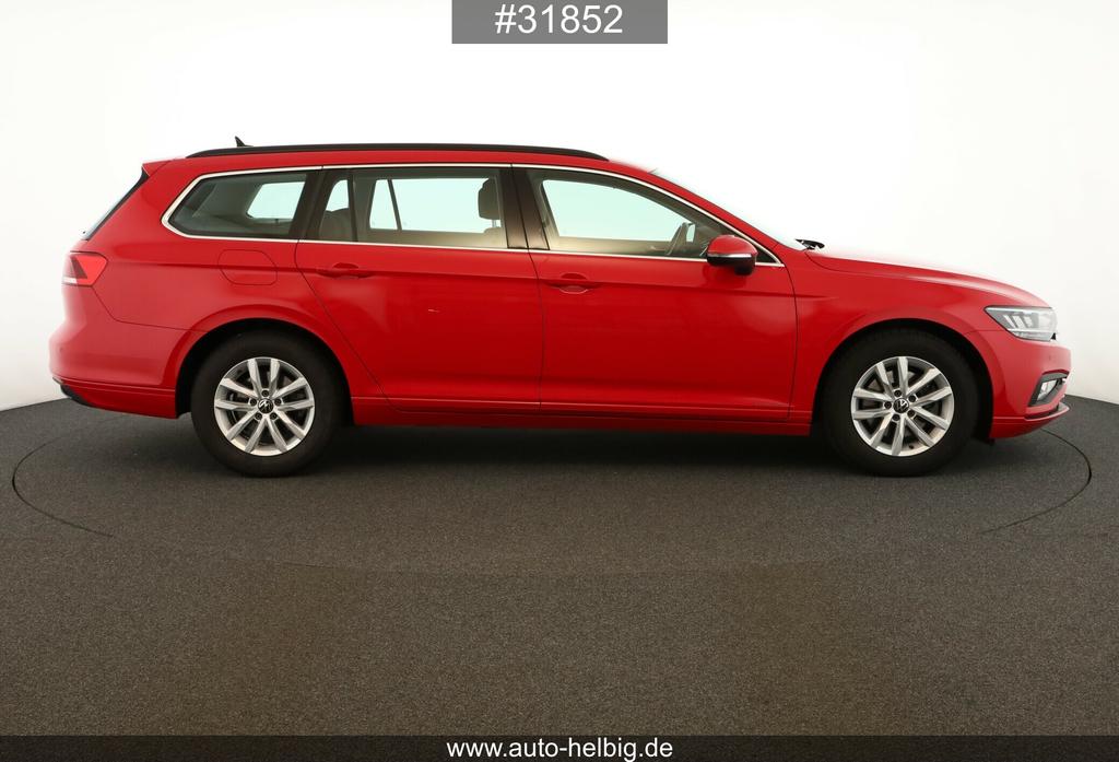 Volkswagen PASSAT VARIANT 2024 г. Красный, пробег 50200 км