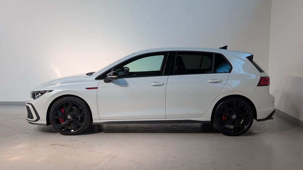 Volkswagen Golf 2022 г. Белый, пробег 46399 км