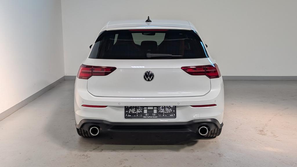 Volkswagen Golf 2022 г. Белый, пробег 46399 км
