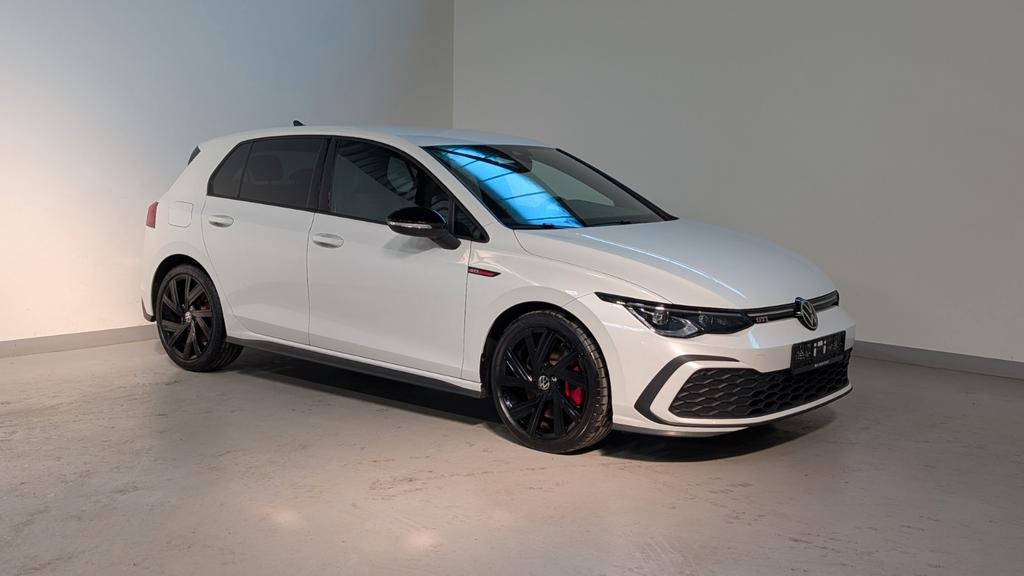 Volkswagen Golf 2022 г. Белый, пробег 46399 км