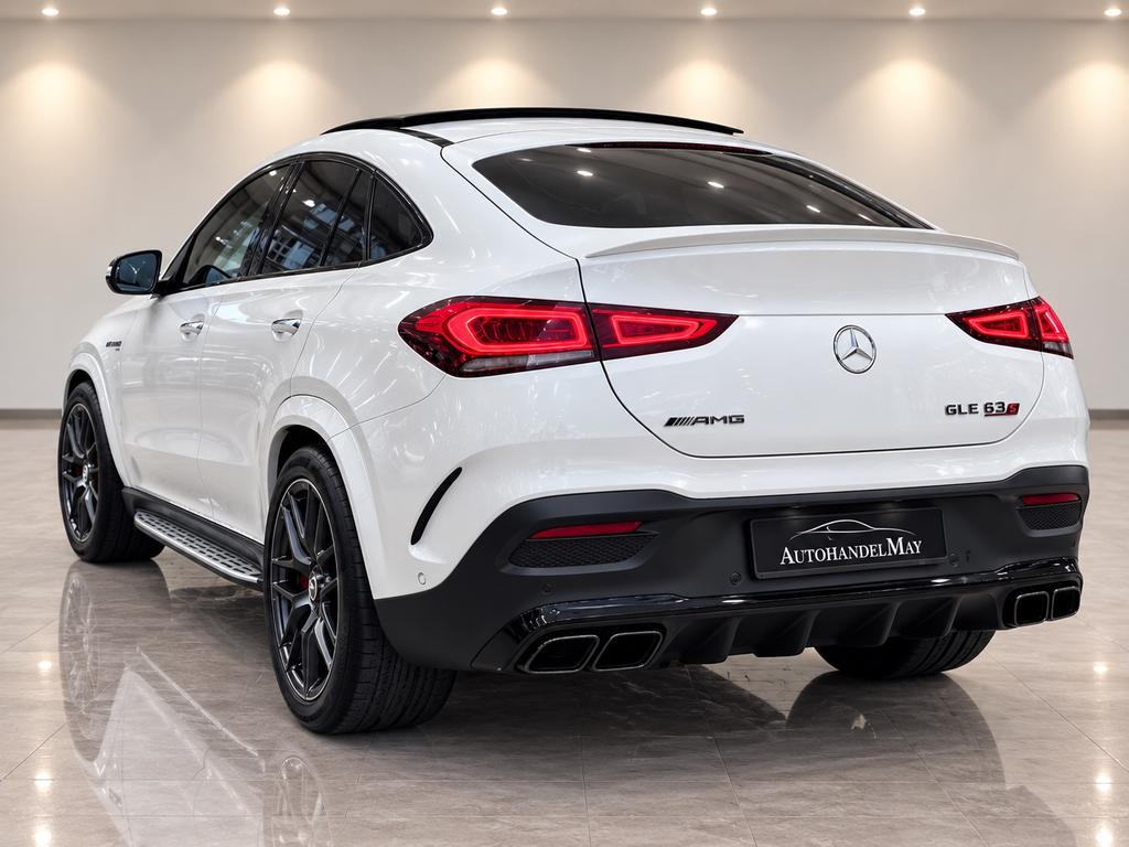 Mercedes-Benz GLE 63 AMG 2023 г. Белый, пробег 21950 км