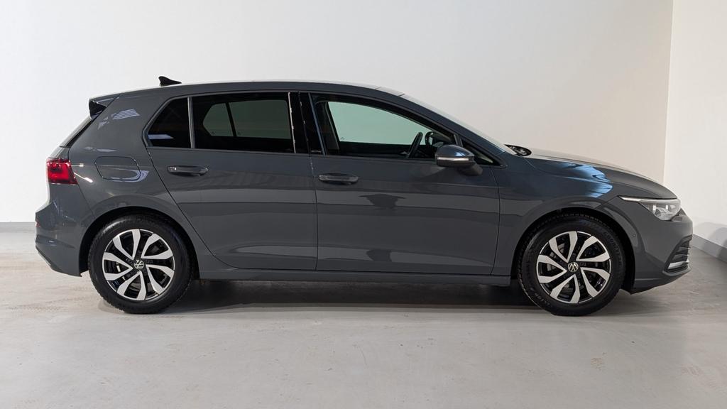 Volkswagen Golf 2022 г. Серый, пробег 55100 км