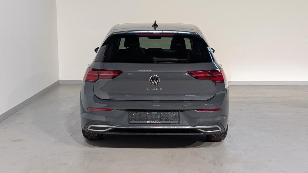 Volkswagen Golf 2022 г. Серый, пробег 55100 км