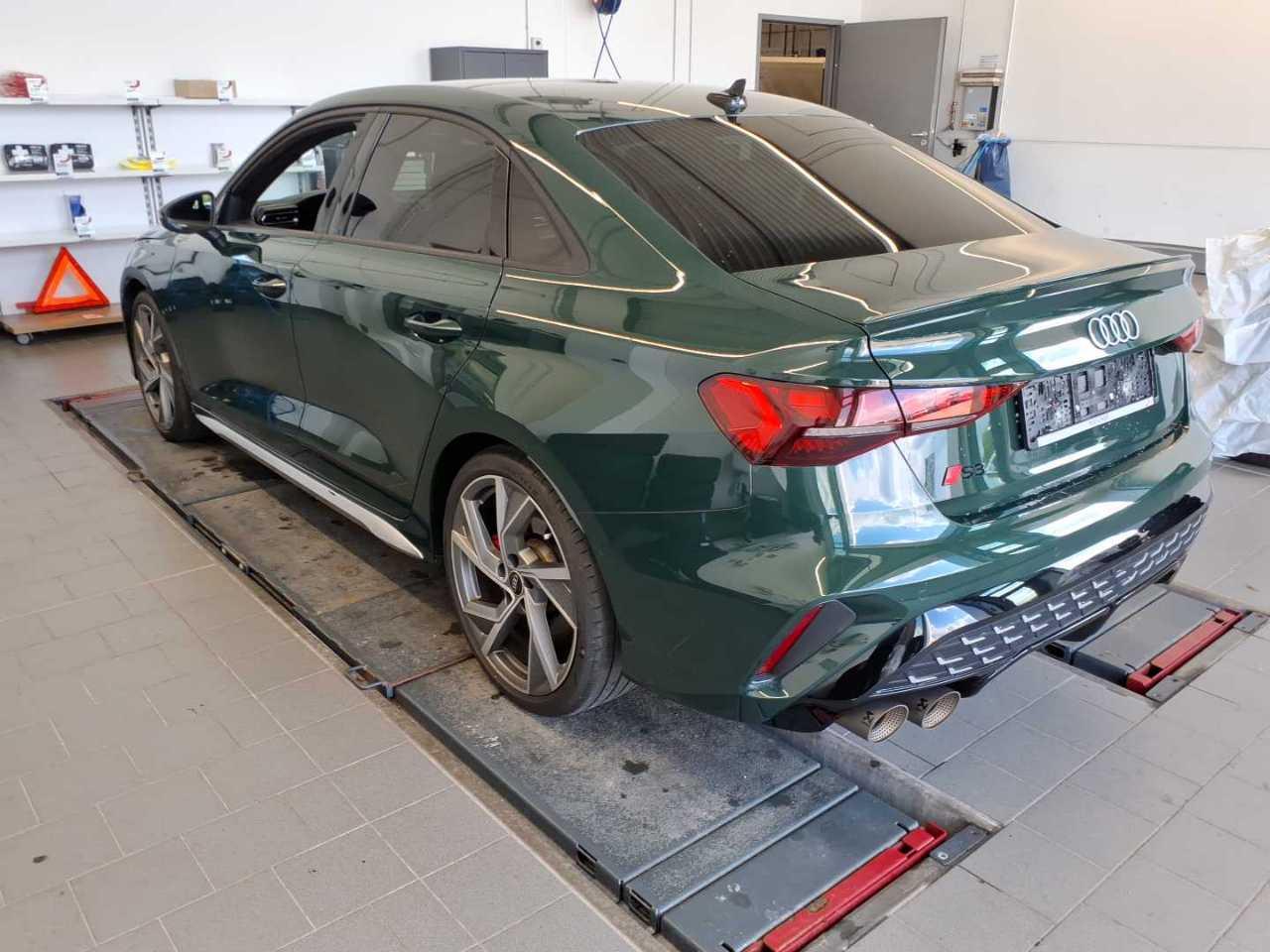 Audi S3 2024 г. Зелёный, пробег 29300 км