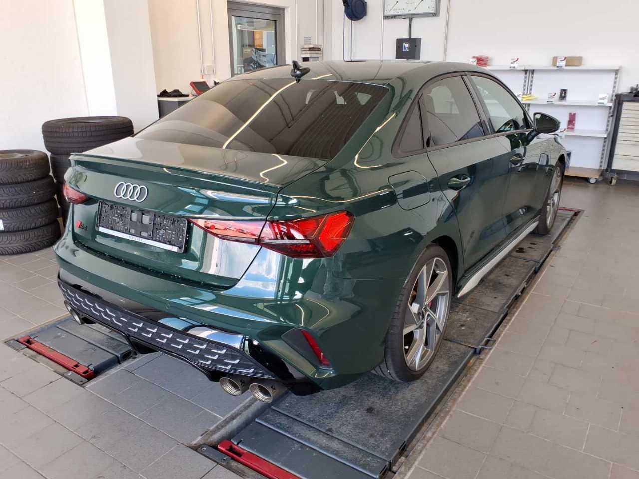 Audi S3 2024 г. Зелёный, пробег 29300 км
