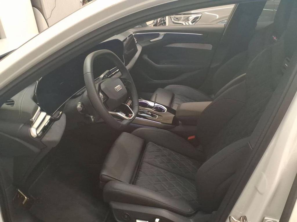 Audi A6 2026 г. Белый, пробег 4800 км
