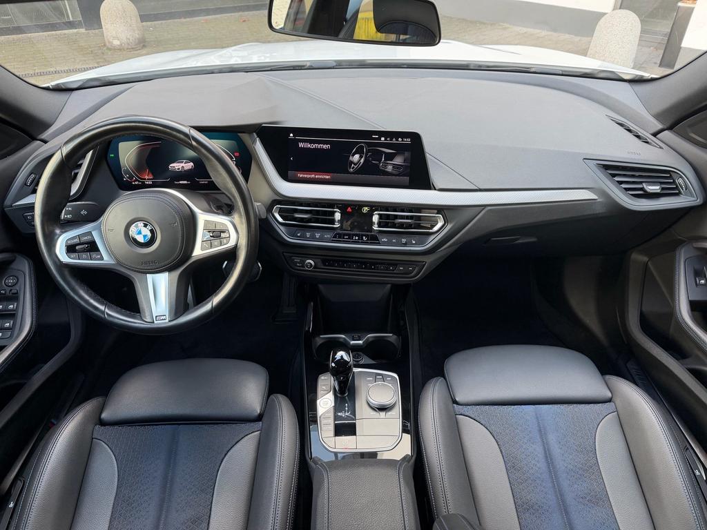 BMW 218 GRAN COUPÉ 2022 г. Белый, пробег 49590 км