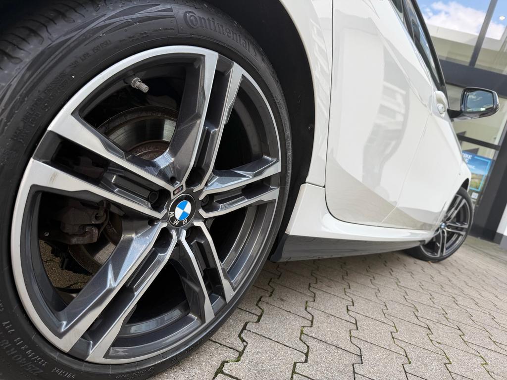 BMW 218 GRAN COUPÉ 2022 г. Белый, пробег 49590 км
