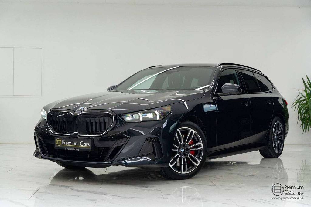 BMW 540 2025 г. Синий, пробег 40000 км