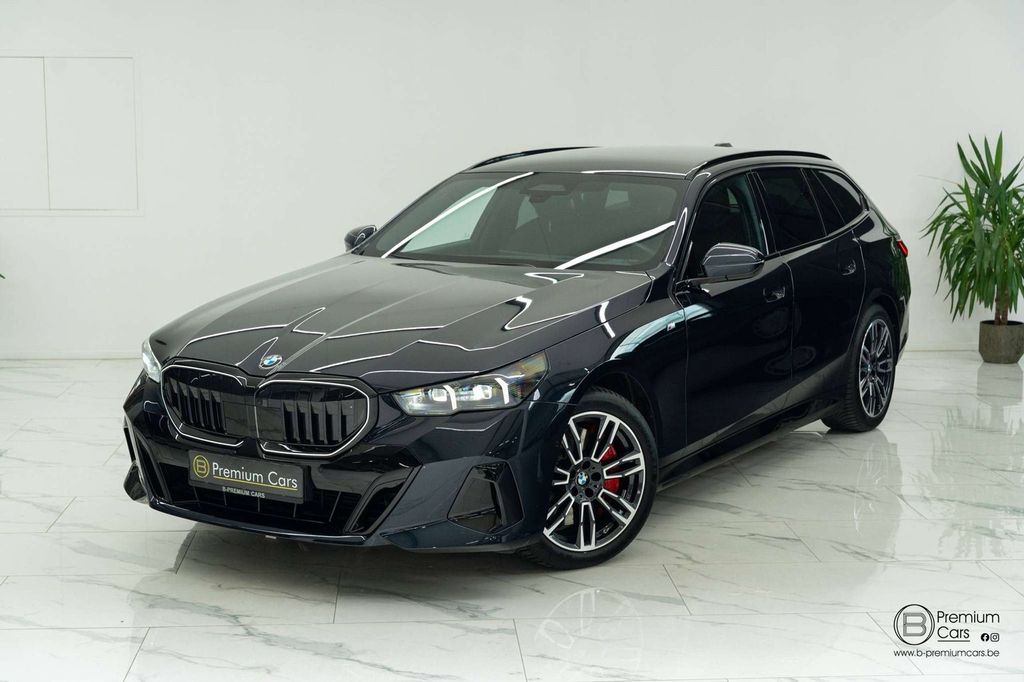 BMW 540 2025 г. Синий, пробег 40000 км
