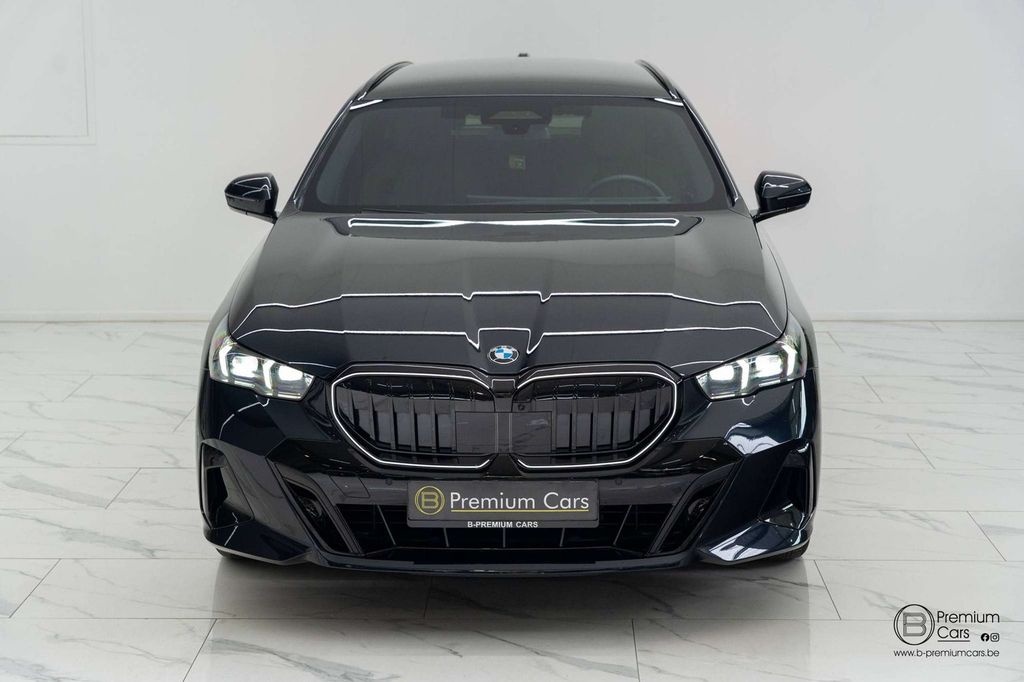 BMW 540 2025 г. Синий, пробег 40000 км
