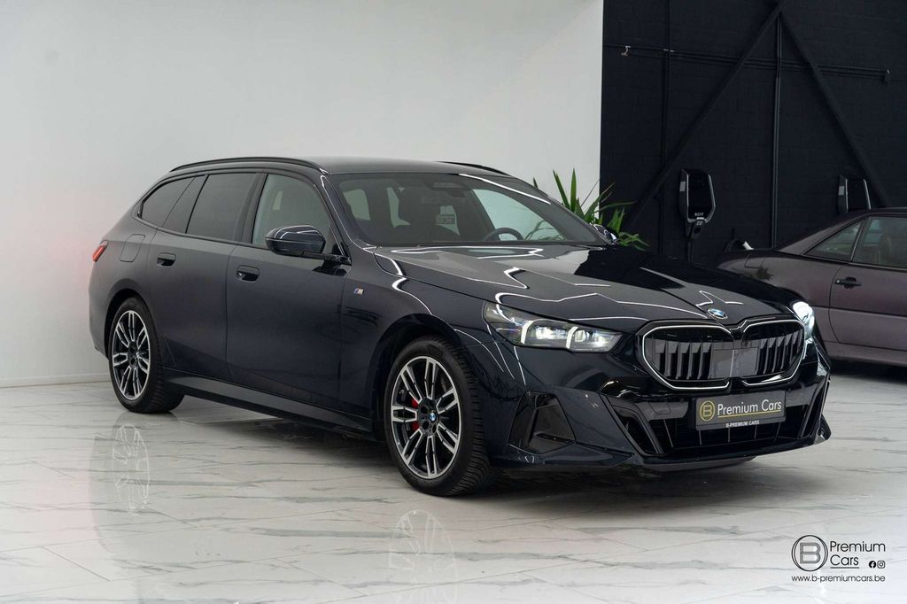 BMW 540 2025 г. Синий, пробег 40000 км