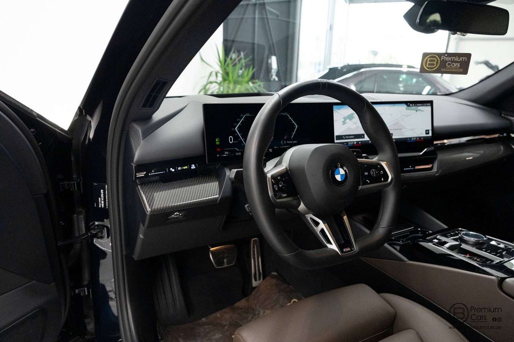 BMW 540 2025 г. Синий, пробег 40000 км
